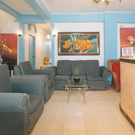 Reddoorz At La Maria Pension And Tourist Inn 宿务 外观 照片
