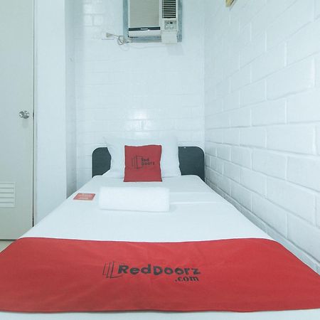 Reddoorz At La Maria Pension And Tourist Inn 宿务 外观 照片