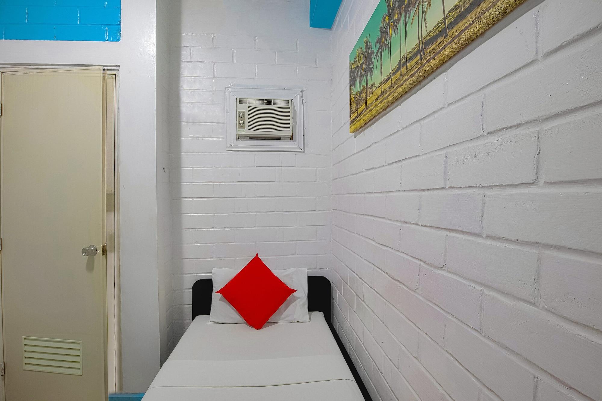 Reddoorz At La Maria Pension And Tourist Inn 宿务 外观 照片