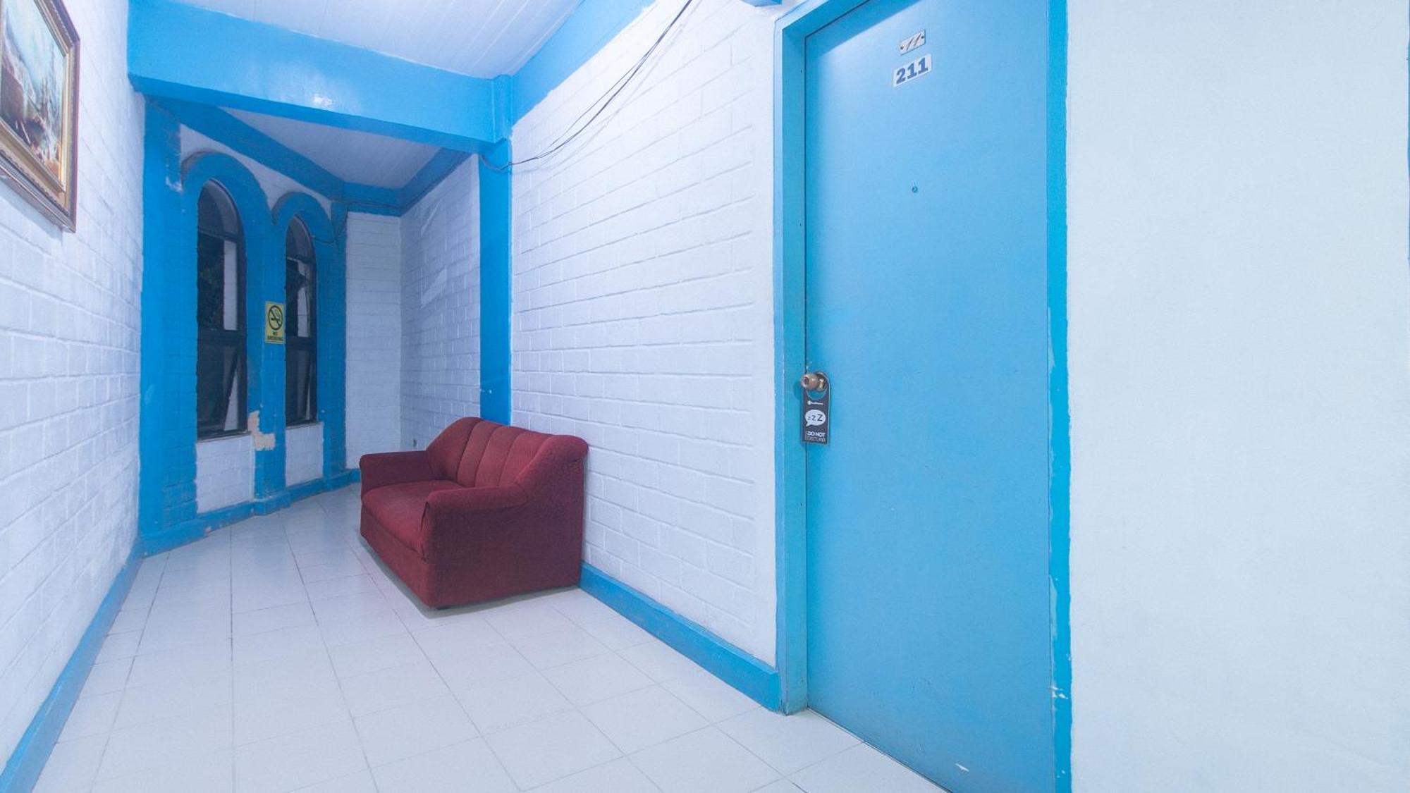Reddoorz At La Maria Pension And Tourist Inn 宿务 外观 照片