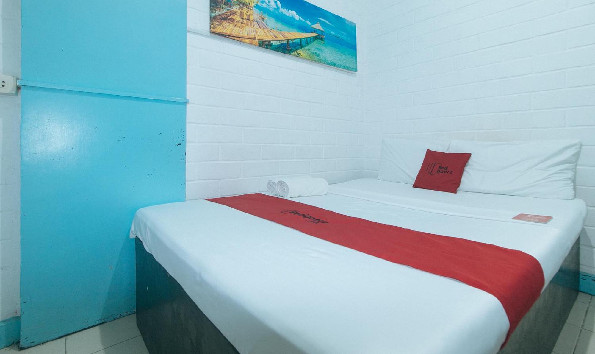 Reddoorz At La Maria Pension And Tourist Inn 宿务 外观 照片